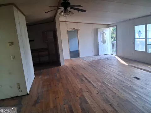 Living - 227 Hanover Dr, Byron, GA 31008 photo 4 of 4