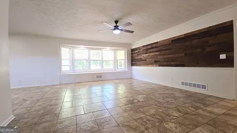 Living - 3245 Hamilton Mill Rd, Buford, GA 30519 photo 1 of 5