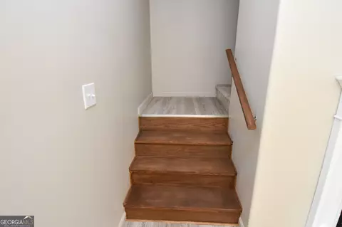 Entry Way - 164 Johnson St, Barnesville, GA 30204 photo 2 of 3
