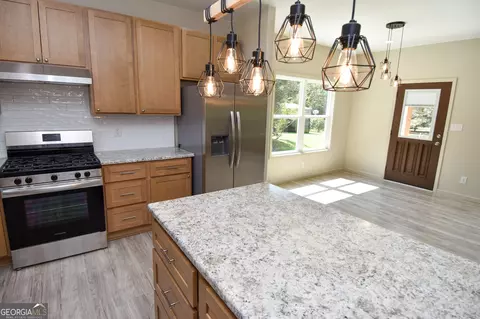 Kitchen - 164 Johnson St, Barnesville, GA 30204 photo 5 of 5