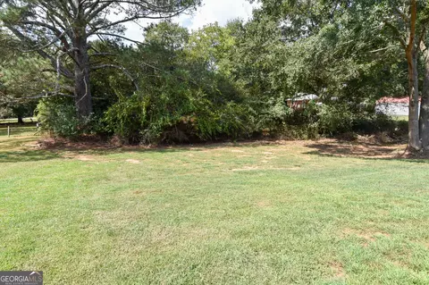 Exterior - 164 Johnson St, Barnesville, GA 30204 photo 9 of 12