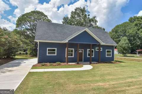 Exterior - 164 Johnson St, Barnesville, GA 30204 photo 2 of 12