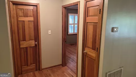 217 Mccartan Trl, Clarkesville, GA 30523 photo 3