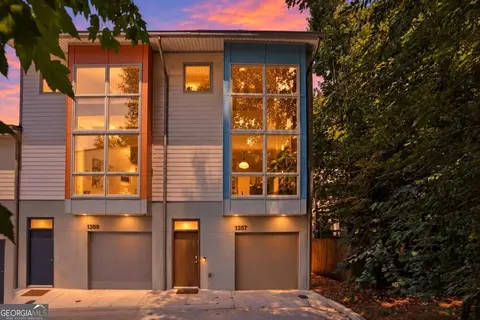 1357 Stirling Cir NW, Atlanta, GA 30318