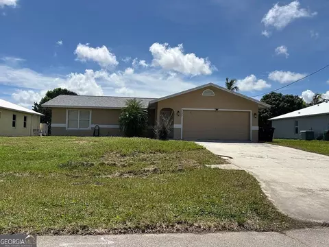 2322 SE Maslan Ave, Port Saint Lucie, FL 34952