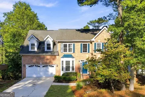 195 Riverbirch Ln, Lawrenceville, GA 30044
