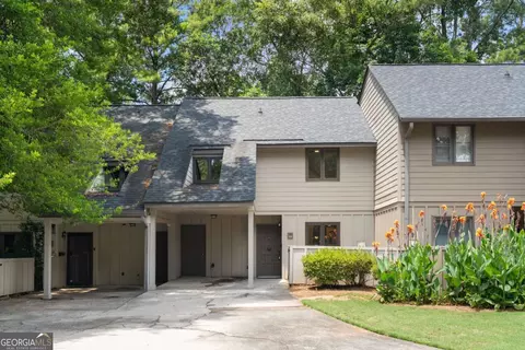 922 Cedar Crk S, Marietta, GA 30067