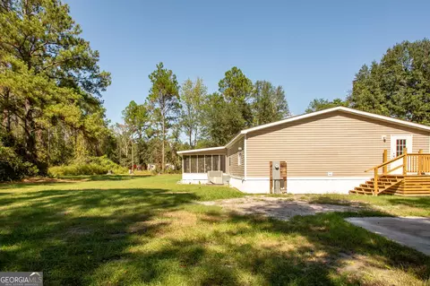 Exterior - 6257 Bailey Rd, Blackshear, GA 31516 photo 4 of 7