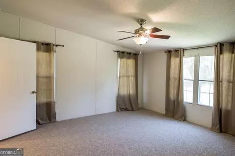 Bedroom - 6257 Bailey Rd, Blackshear, GA 31516 photo 5 of 7