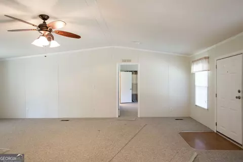 Living - 6257 Bailey Rd, Blackshear, GA 31516 photo 1 of 4