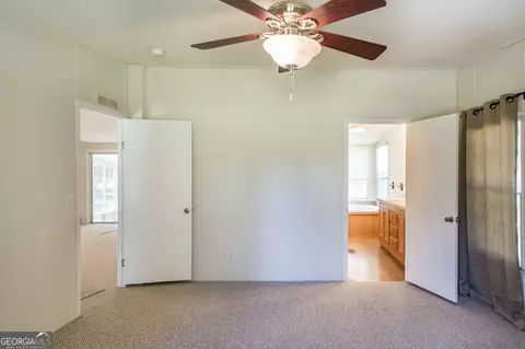 Bedroom - 6257 Bailey Rd, Blackshear, GA 31516 photo 7 of 7