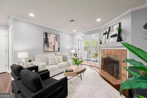 704 Barrington Hills Dr #704, Sandy Springs, GA 30350