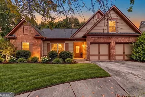 318 Gather Cir, Lawrenceville, GA 30043