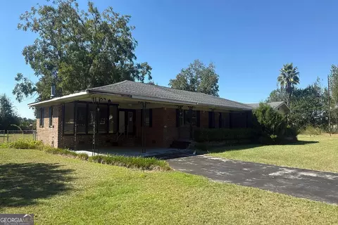 5347 7th St, Malone, FL 32445 photo 2