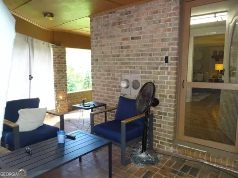 463 Thunder Rd, Buford, GA 30518 photo 2