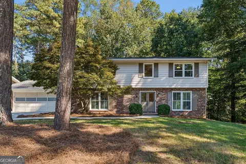 4613 Sharon Valley Ct, Atlanta, GA 30338