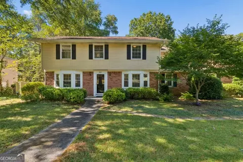 2407 Glenrock Dr, Decatur, GA 30032