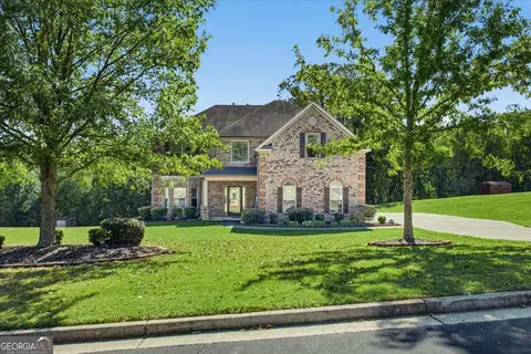 105 Shimmering Waters Ln, Fayetteville, GA 30214
