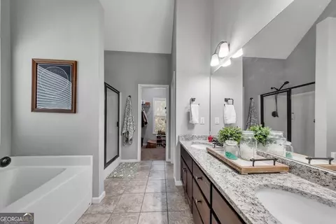 Entry Way - 810 Flatbottom Rd, Ball Ground, GA 30107 photo 4 of 6