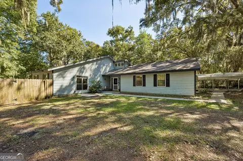 35 Live Oak Ln, Saint Marys, GA 31558