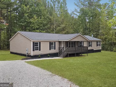 426 Quail Dr, Greenville, GA 30222