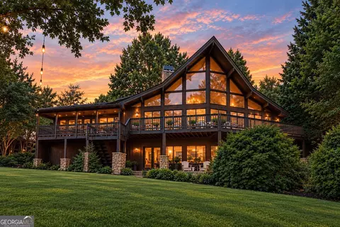 431 Oakmont Dr, Hiawassee, GA 30546