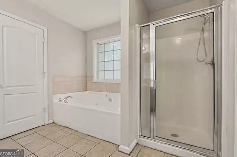 Bath - 50 Trelawney Ln, Covington, GA 30016 photo 1 of 4