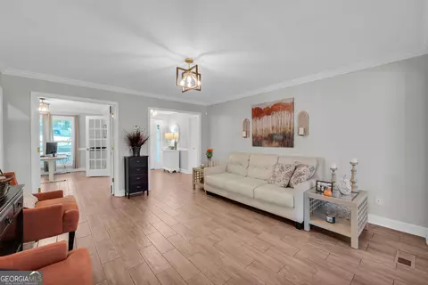 Entry Way - 145 Crestview Dr, Jefferson, GA 30549 photo 3 of 5