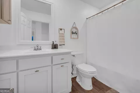 Bath - 145 Crestview Dr, Jefferson, GA 30549 photo 7 of 8