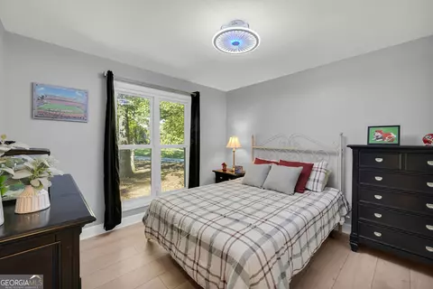 Bedroom - 145 Crestview Dr, Jefferson, GA 30549 photo 5 of 6