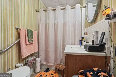 Bath - 4334 E Cherokee Dr, Canton, GA 30115 photo 1 of 1