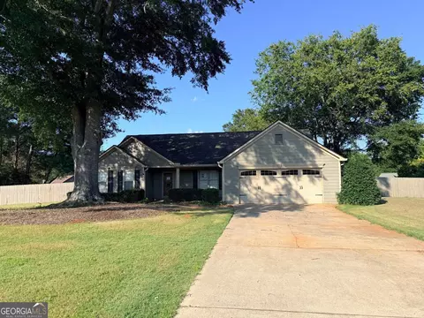18 Column Ct, Douglasville, GA 30134