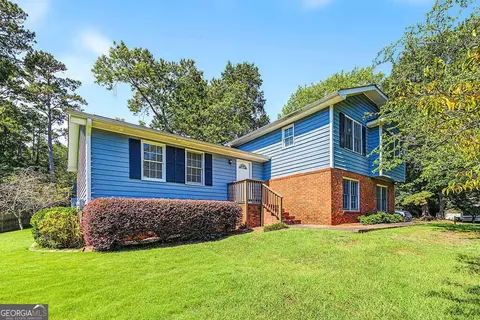 2140 Shadowood Dr, Marietta, GA 30066