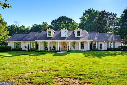 12065 King Rd, Roswell, GA 30075