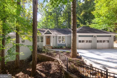 415 Forest Hills Dr, Sandy Springs, GA 30342