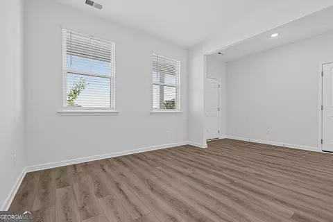 Living - 3875 Breton Cv, Bethlehem, GA 30620 photo 1 of 3