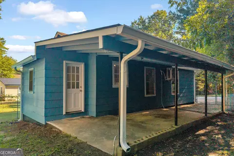 Exterior - 232 S Pine St, Toccoa, GA 30577 photo 2 of 2