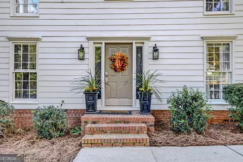 Exterior - 126 Ashling Dr, Lagrange, GA 30240 photo 3 of 7