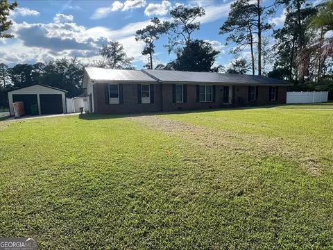 2416 Sterling Dr, Valdosta, GA 31602