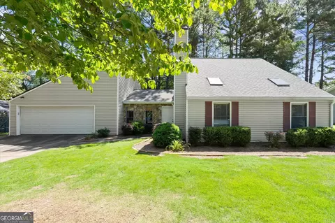2272 Macby Dr, Marietta, GA 30066