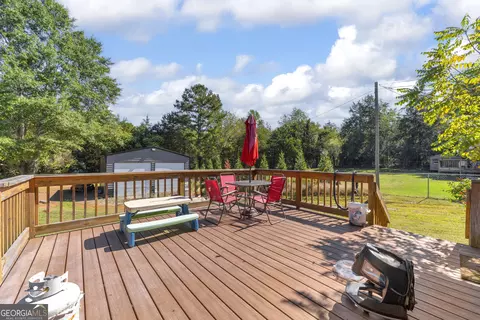 Exterior - 64 White Valley Dr, Toccoa, GA 30577 photo 7 of 8