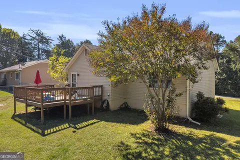 Exterior - 64 White Valley Dr, Toccoa, GA 30577 photo 3 of 8