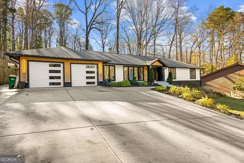 915 Lost Forest Dr NW, Atlanta, GA 30328