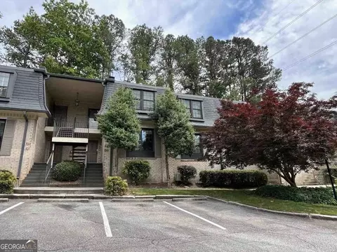 102 La Rue Pl NW, Atlanta, GA 30327
