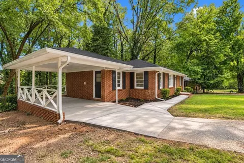 3944 Creel Dr, Lithia Springs, GA 30122