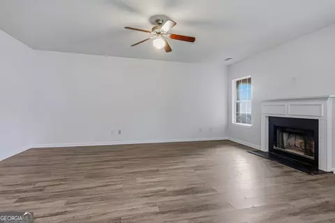 Living - 235 Hillside Oak Ln, Covington, GA 30016 photo 3 of 4