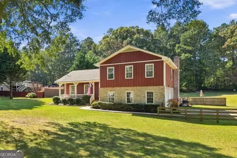 49 Lakeview Dr, Villa Rica, GA 30180