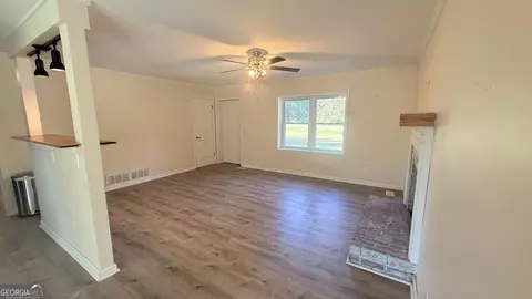 Living - 1670 Sandy Flat Rd, Bowdon, GA 30108 photo 2 of 2