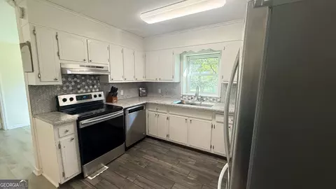 Kitchen - 1670 Sandy Flat Rd, Bowdon, GA 30108 photo 1 of 1