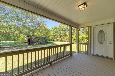 Exterior - 1836 Mize Rd, Toccoa, GA 30577 photo 4 of 10